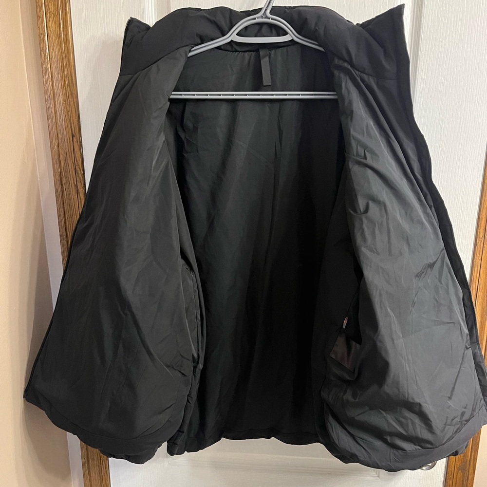 NWOT Lululemon Wave-Quilt Insulated Jacket Size 10 - Black - Picture 10 of 11